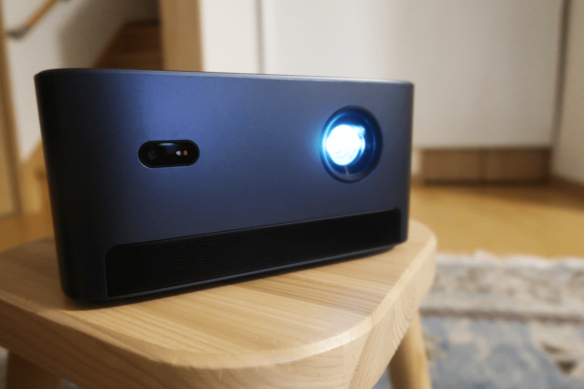Dangbei Neoレビュー｜Netflix内蔵の小型プロジェクターは使いやすさ